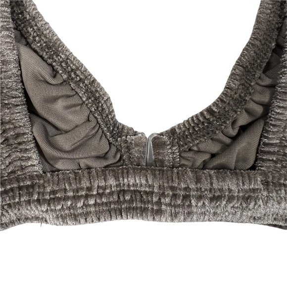 SKIMS Velvet Stretch Plunge Bra in Amethyst - Picture 6 of 12